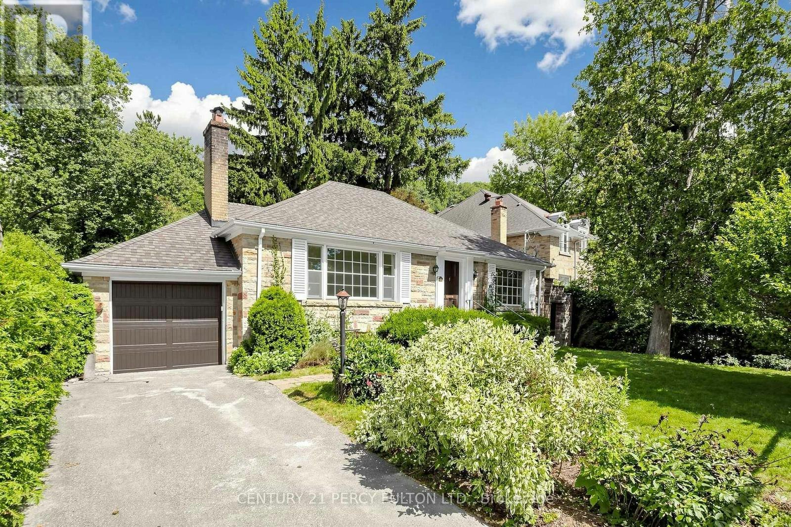 50 Plymbridge Road, Toronto, ON, M2P 1A3