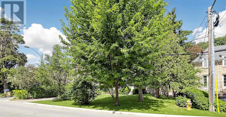 50 Plymbridge Road, Toronto, ON, M2P 1A3 - 50