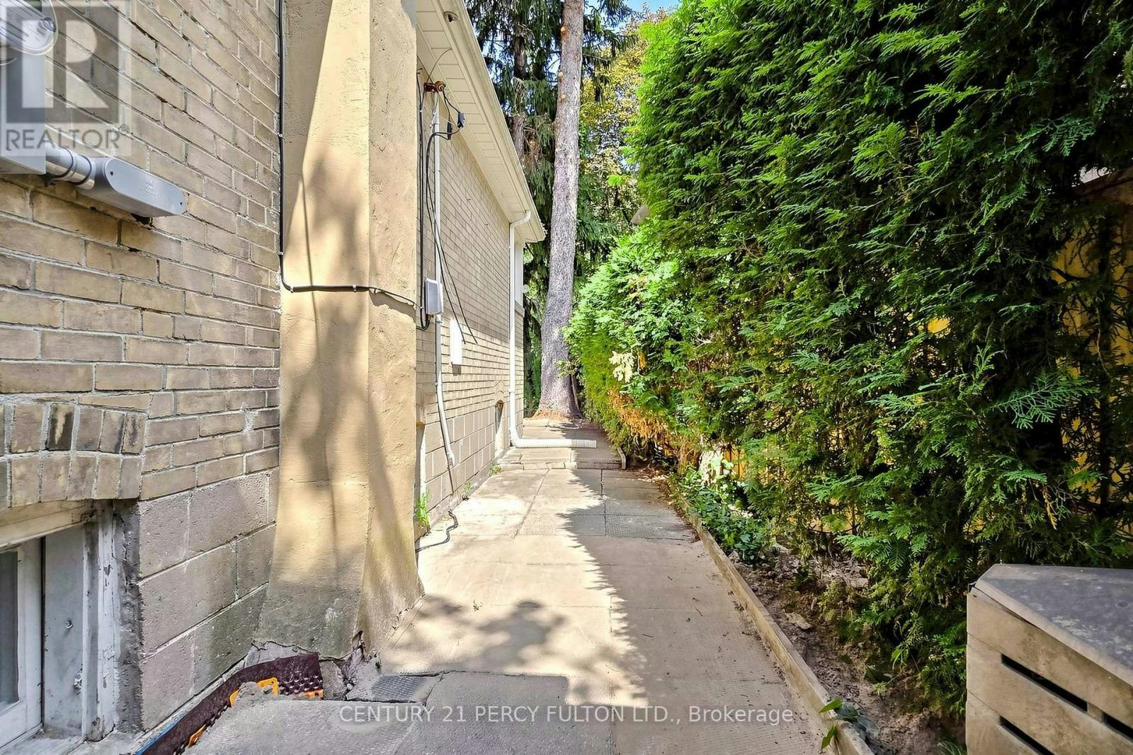 50 Plymbridge Road, Toronto, ON, M2P 1A3 - 41