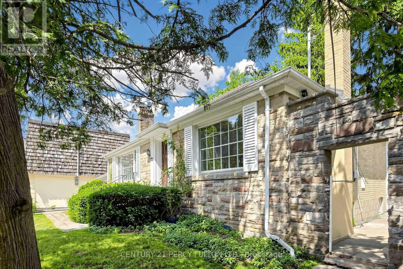 50 Plymbridge Road, Toronto, ON, M2P 1A3 - 3