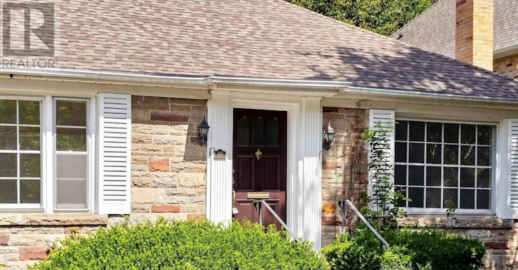 50 Plymbridge Road, Toronto, ON, M2P 1A3 - 5
