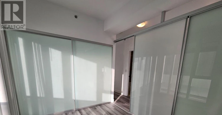 1708-426 University Avenue, Toronto, ON, M5G 1S9 - 7