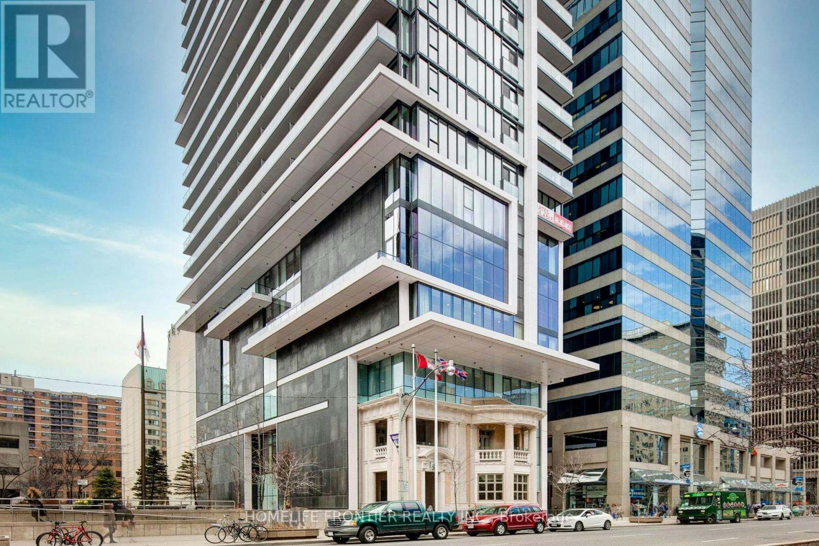 1708-426 University Avenue, Toronto, ON, M5G 1S9