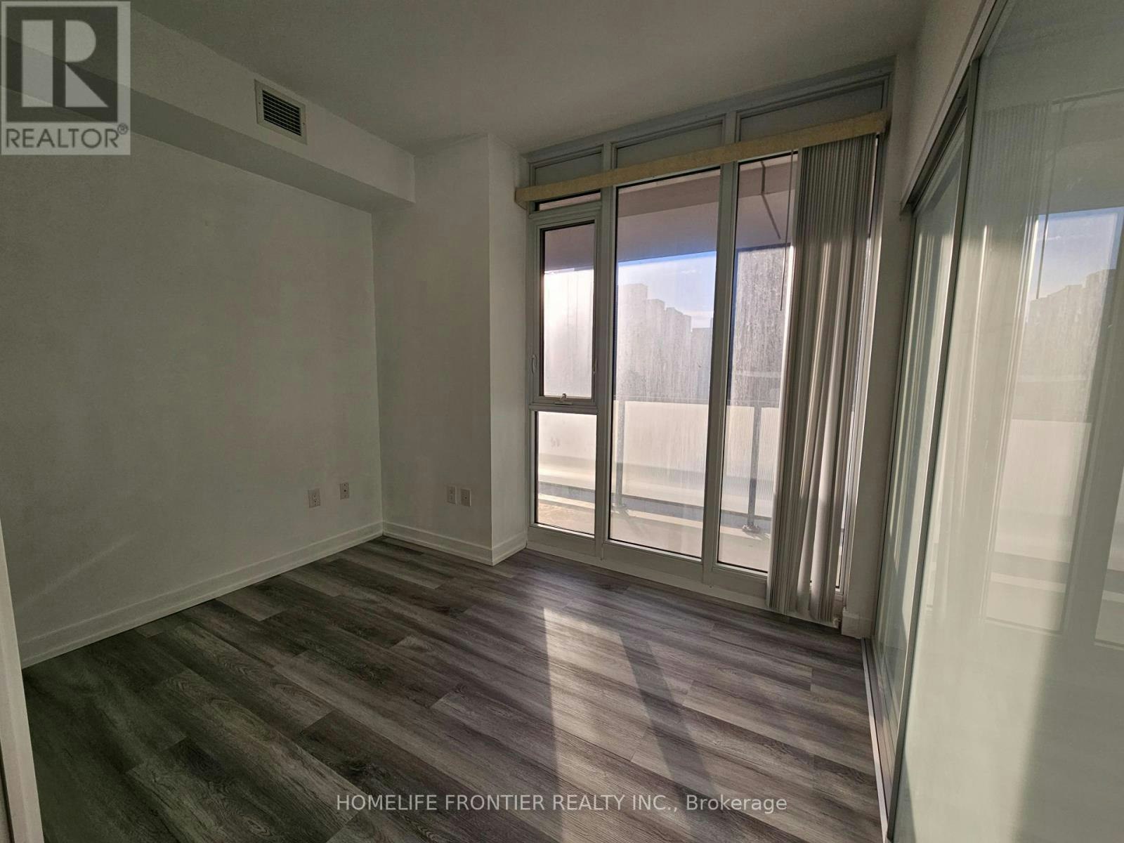 1708-426 University Avenue, Toronto, ON, M5G 1S9 - 8