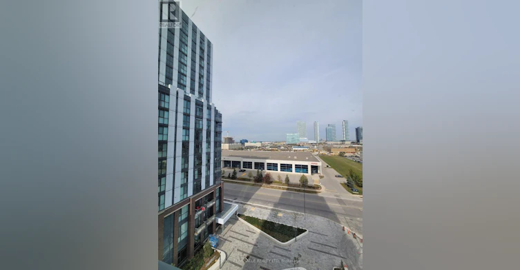 808-60 Honeycrisp Crescent N, Vaughan, ON, L4K 0N5