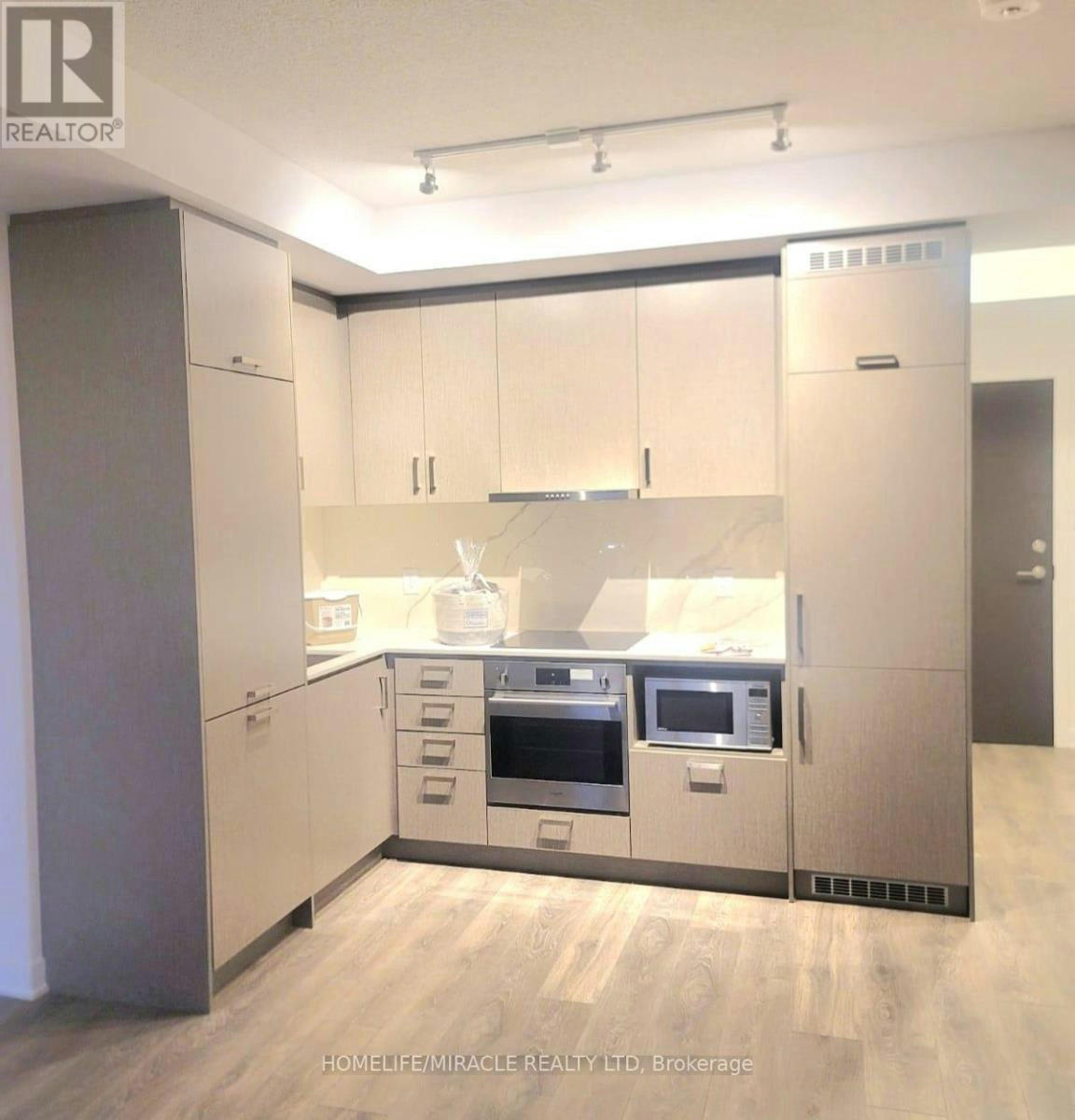 808-60 Honeycrisp Crescent N, Vaughan, ON, L4K 0N5 - 13