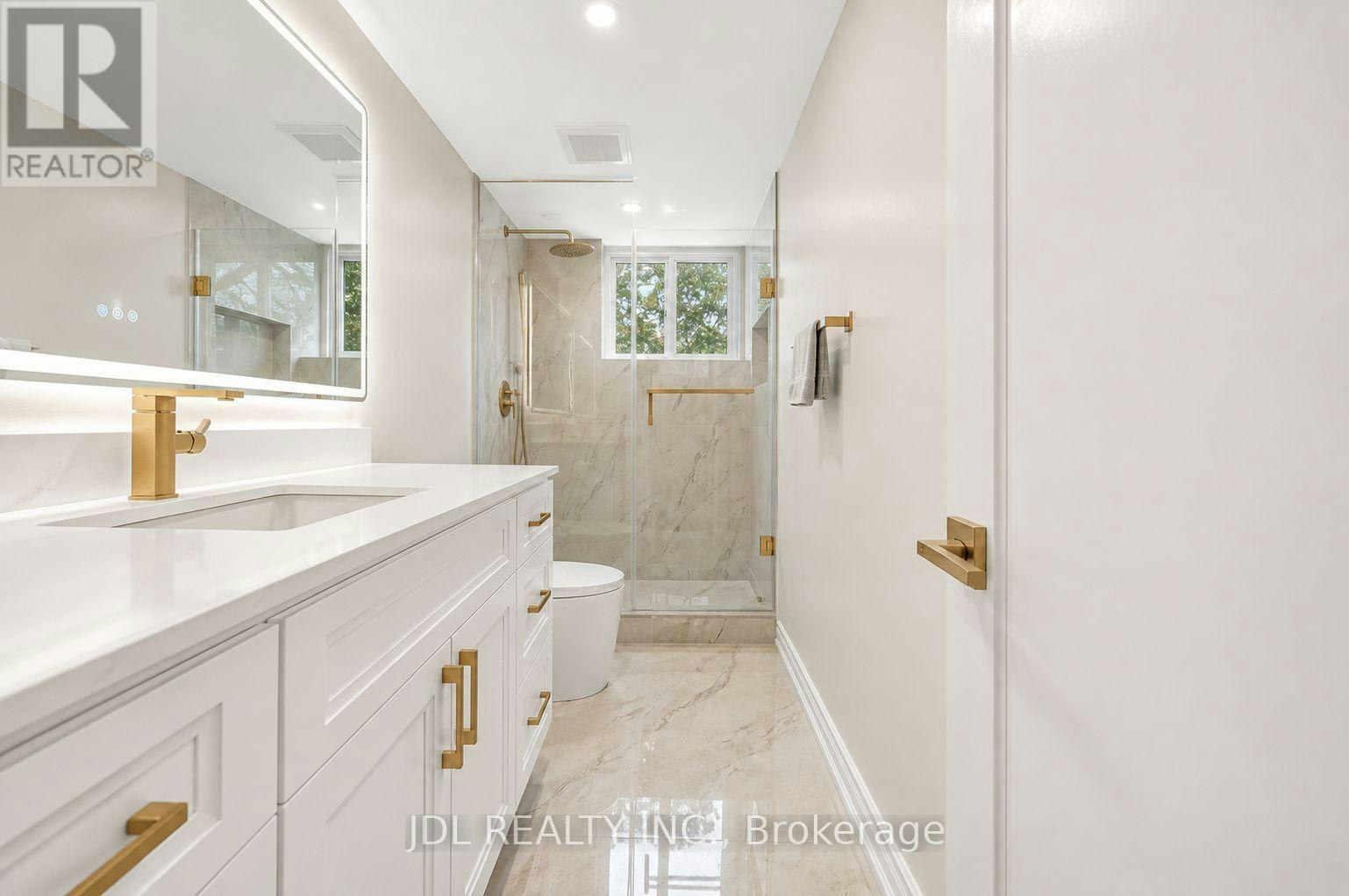 BSMT-6 Willowgate Drive, Markham, ON, L3P 1G2 - 2