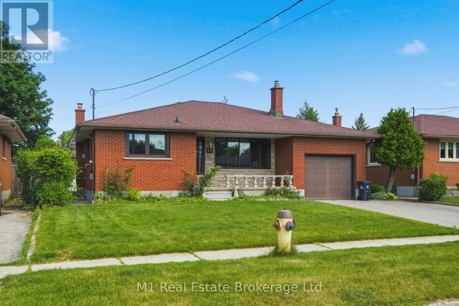 27 Palermo Crescent, Guelph, ON, N1E 2J8