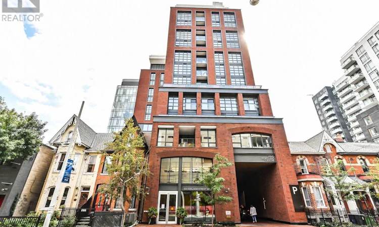 1205-501 Adelaide Street W