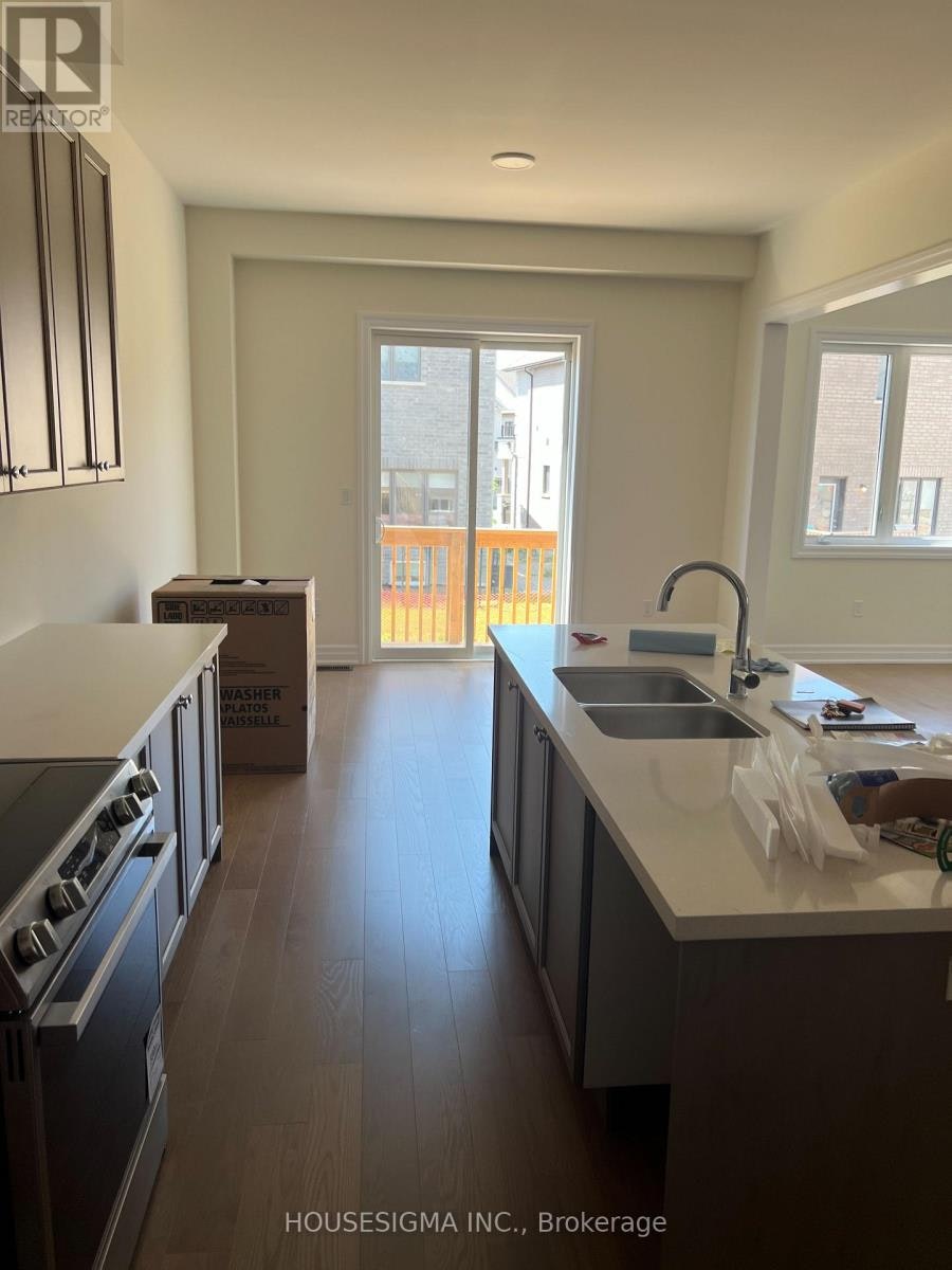 10 Max Bulmer Court, Georgina, ON, L3X 3J9 - 5