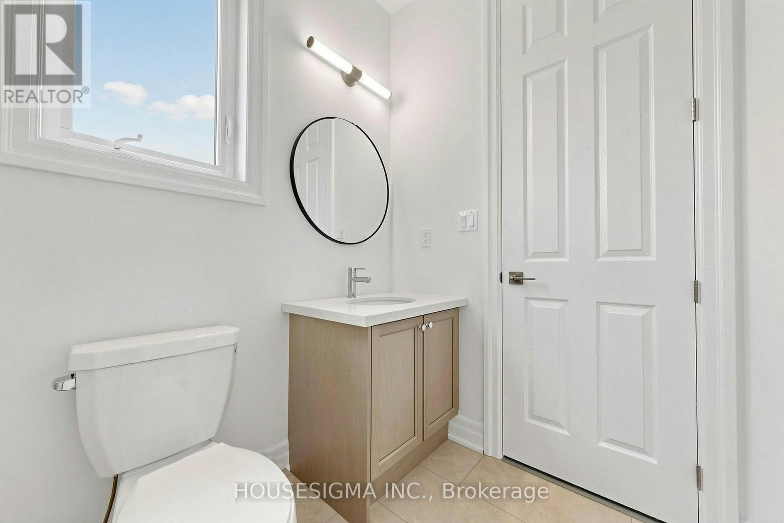 10 Max Bulmer Court, Georgina, ON, L3X 3J9 - 10