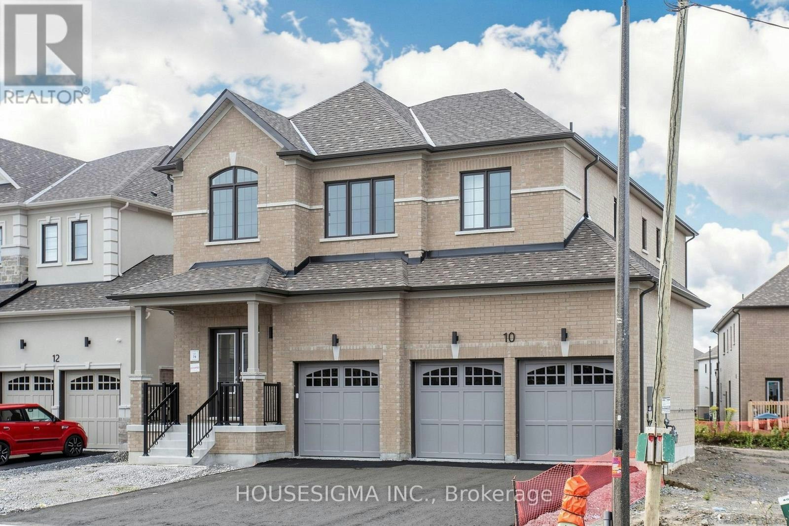 10 Max Bulmer Court, Georgina, ON, L3X 3J9 - 2
