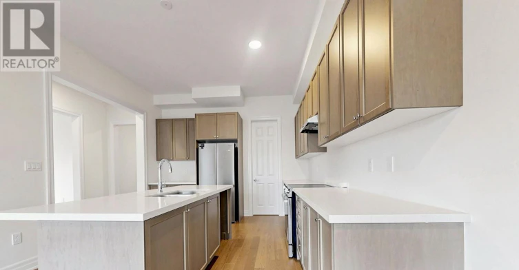 10 Max Bulmer Court, Georgina, ON, L3X 3J9 - 5