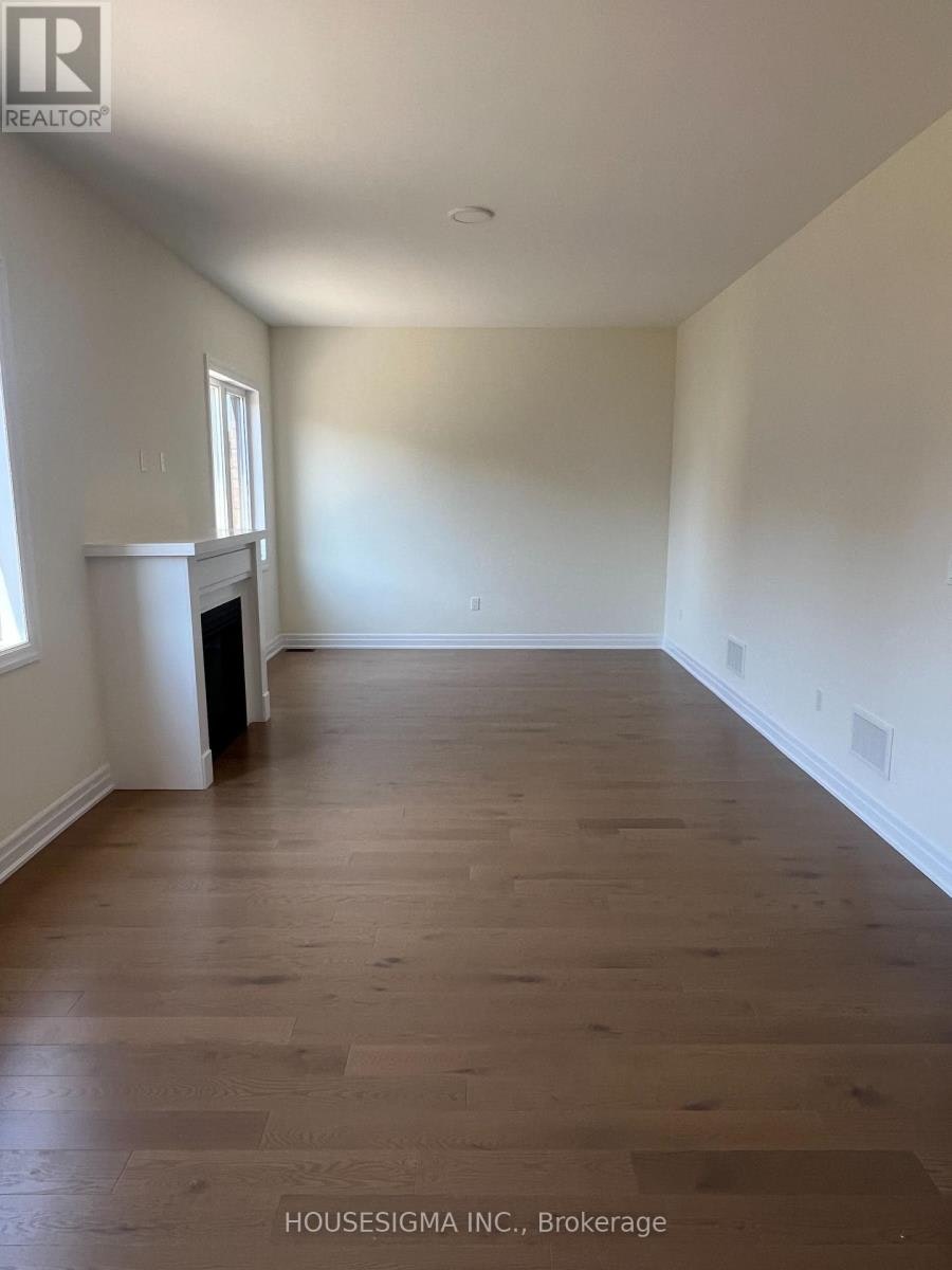 10 Max Bulmer Court, Georgina, ON, L3X 3J9 - 2