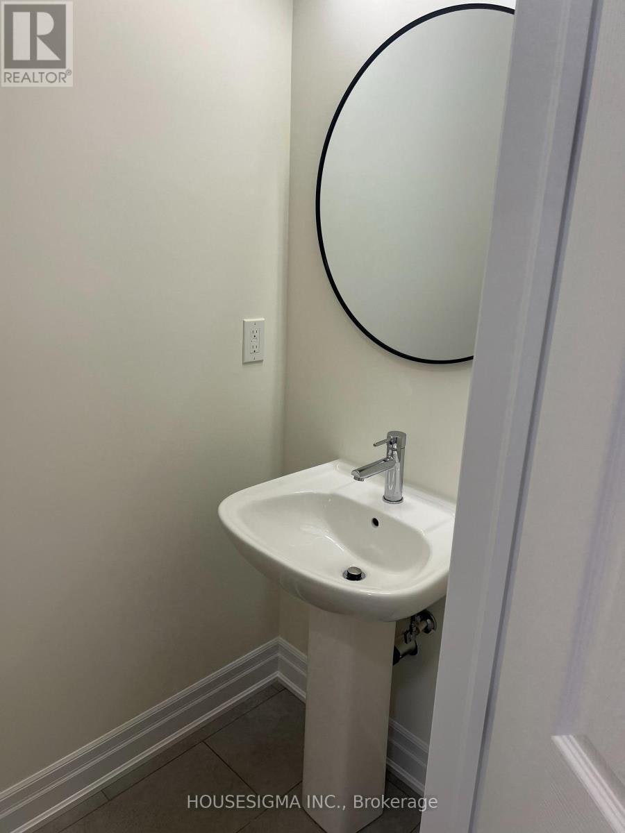 10 Max Bulmer Court, Georgina, ON, L3X 3J9 - 7