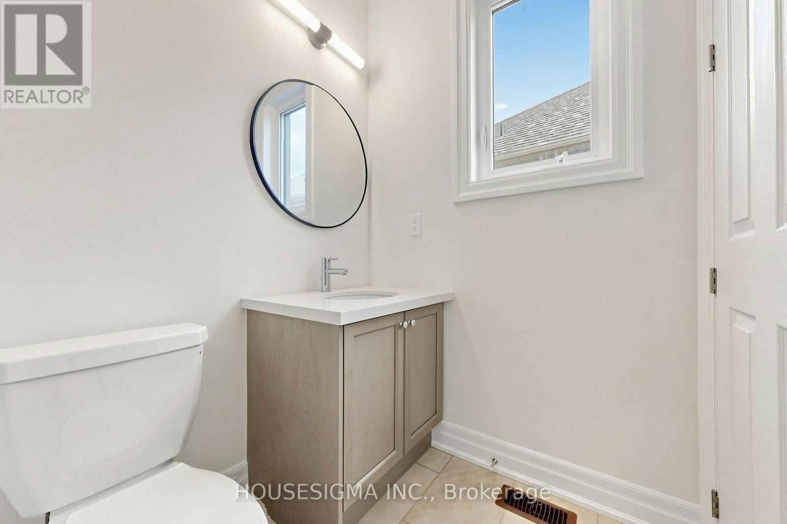 10 Max Bulmer Court, Georgina, ON, L3X 3J9 - 12