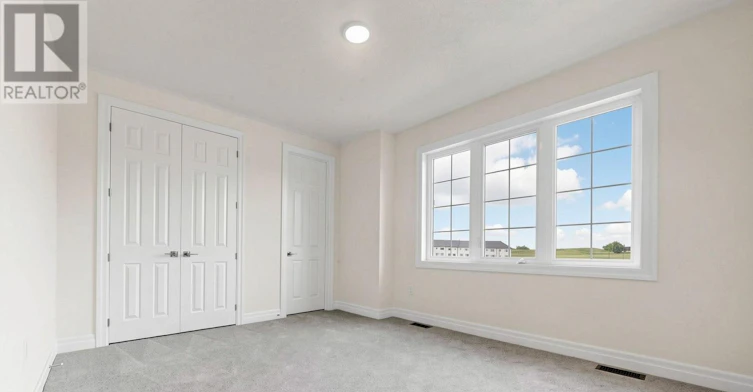 10 Max Bulmer Court, Georgina, ON, L3X 3J9 - 8