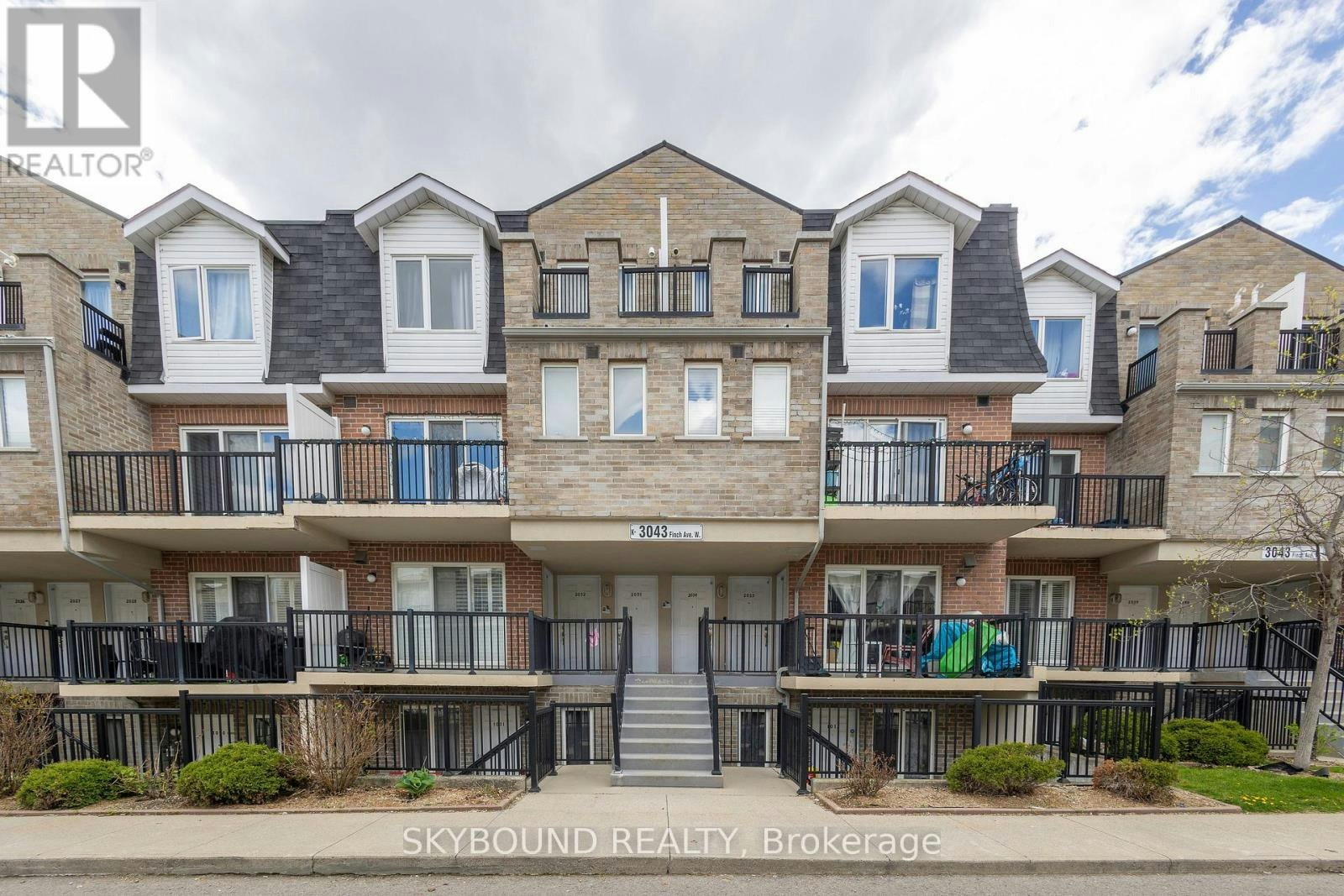 2033-3043 Finch Avenue W, Toronto, ON, M9M 0A4