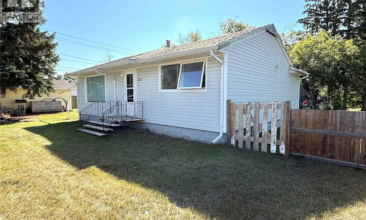 301 26th Street W