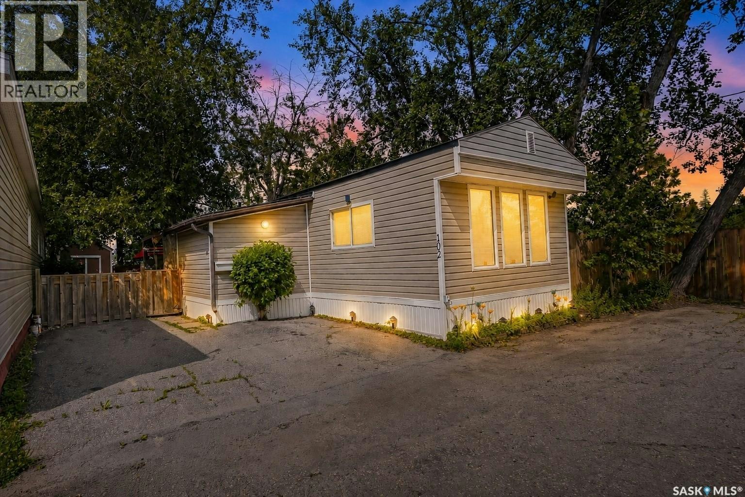 102-219 Grant Street, Saskatoon, SK, S7N 2A5