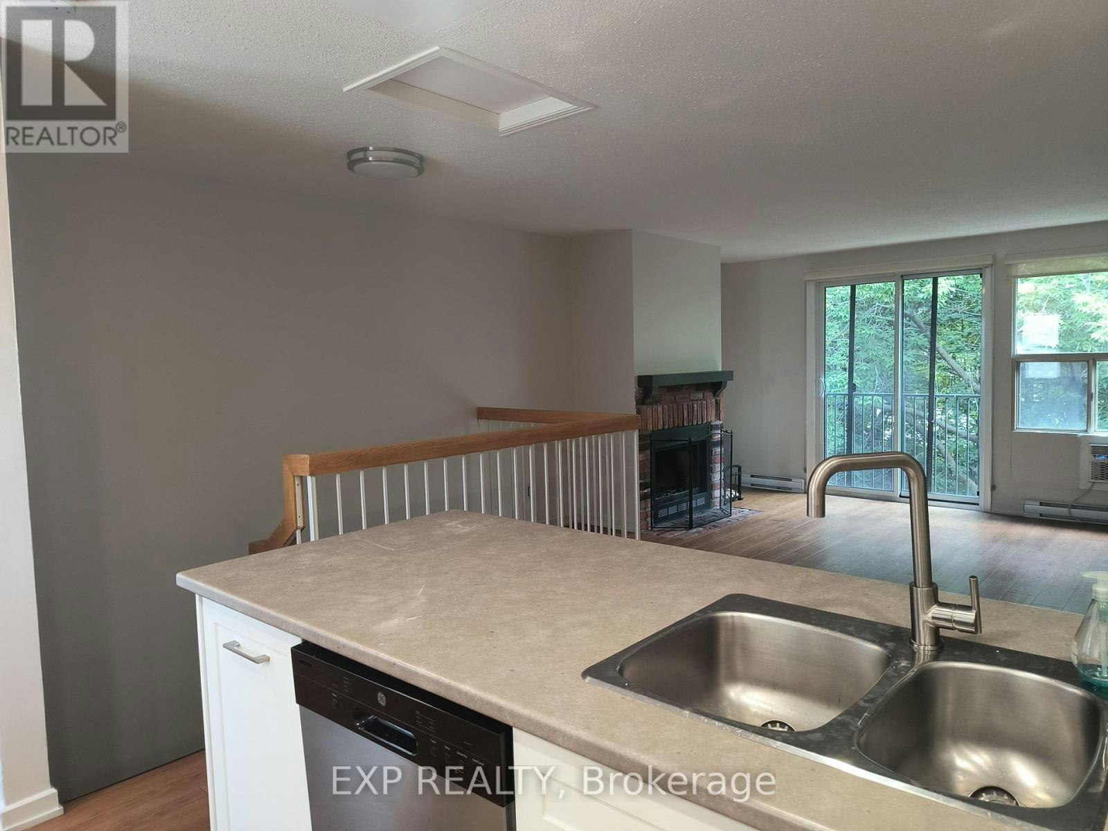 002-1310 Richmond Road, Ottawa, ON, K2B 8L3 - 19