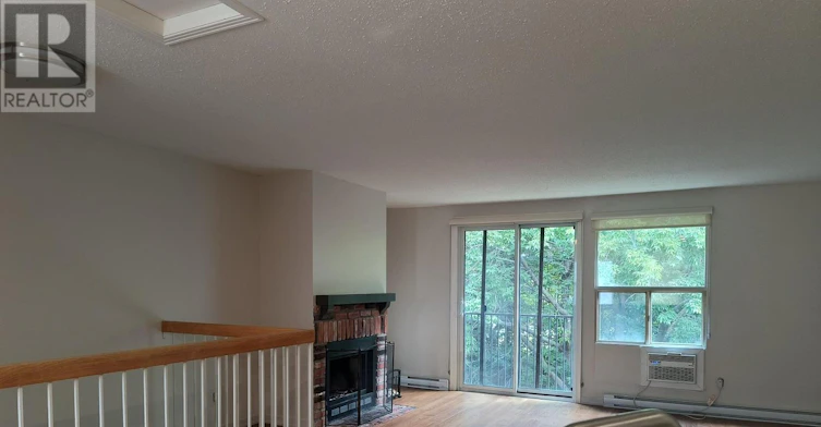 002-1310 Richmond Road, Ottawa, ON, K2B 8L3 - 4