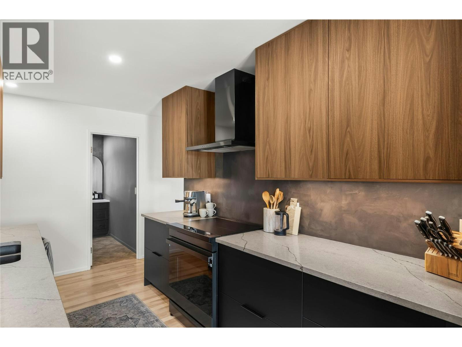 504-1915 Pacific Court, Kelowna, BC, V1Y 8B3 - 11