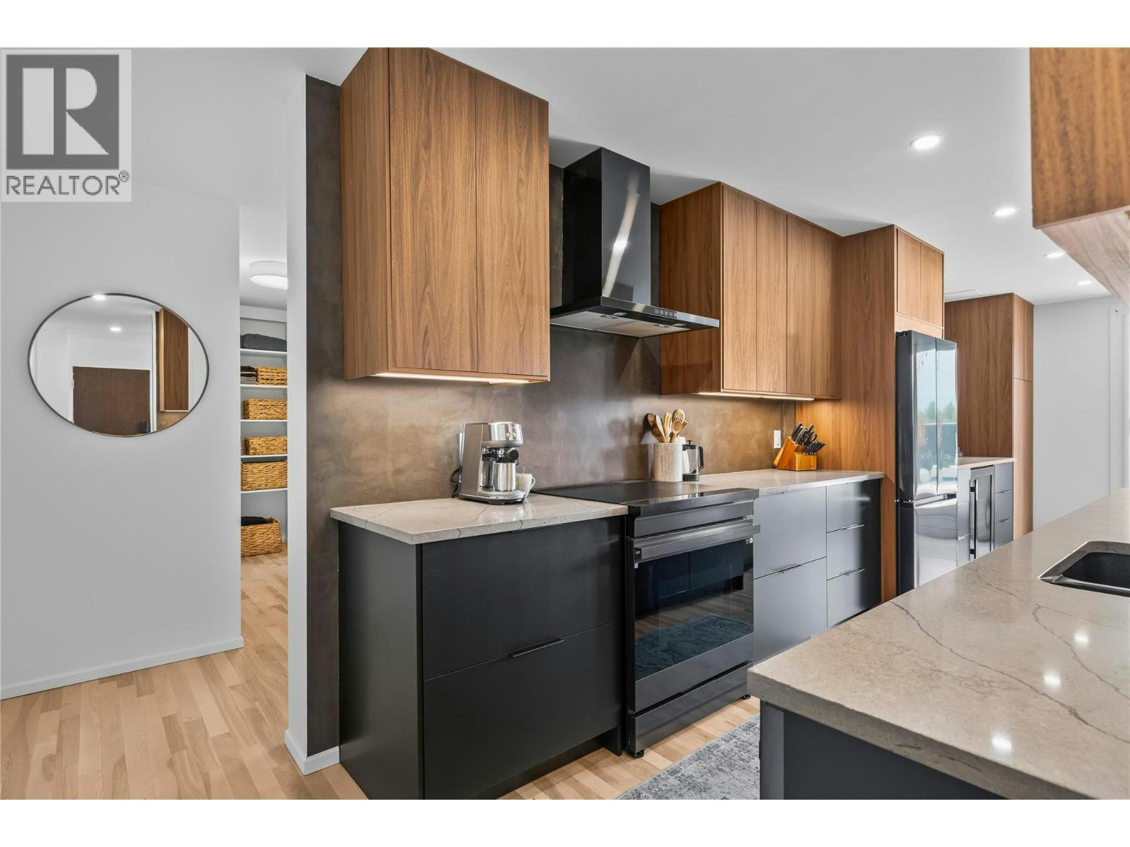 504-1915 Pacific Court, Kelowna, BC, V1Y 8B3 - 16