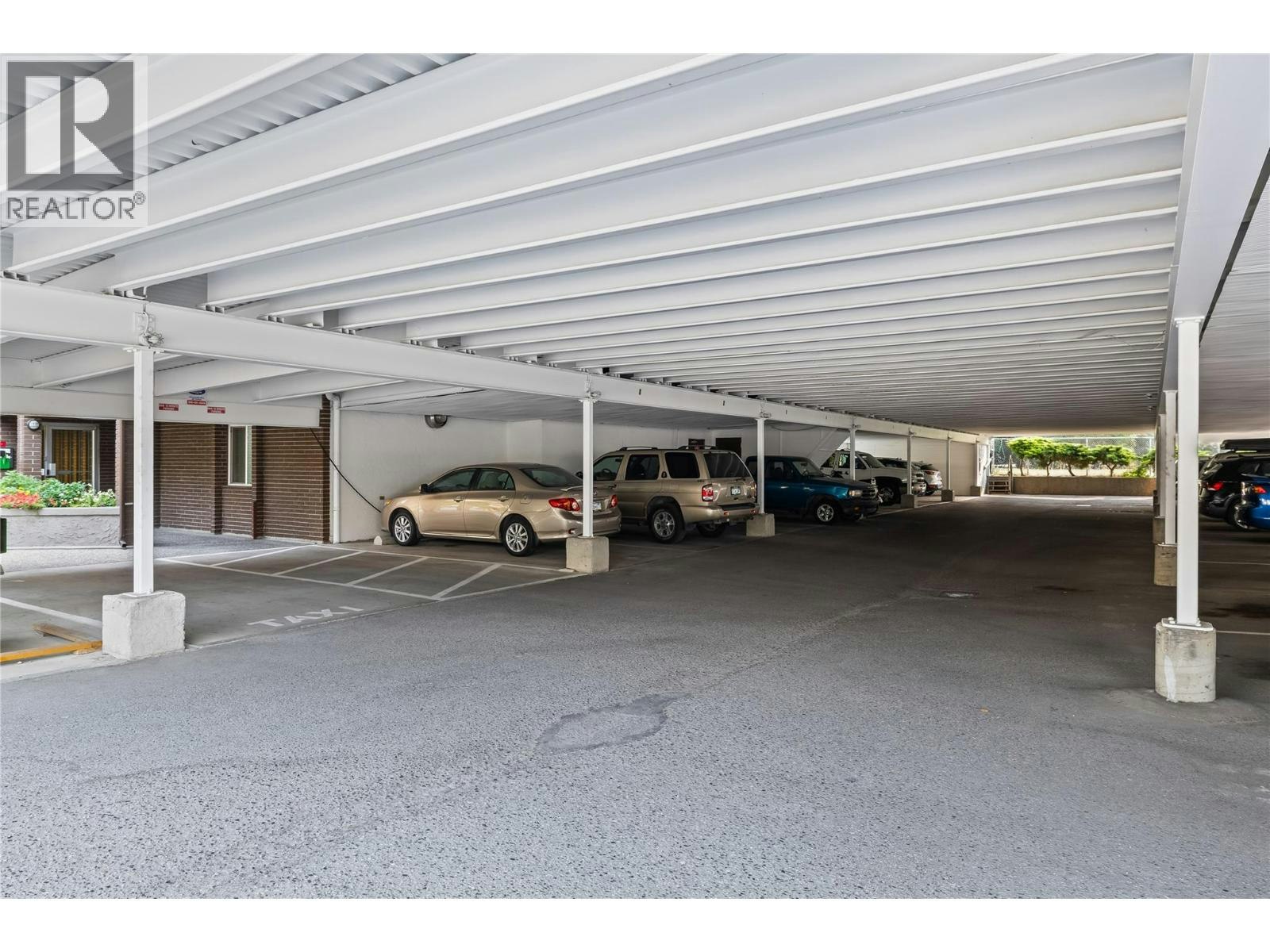 504-1915 Pacific Court, Kelowna, BC, V1Y 8B3 - 40