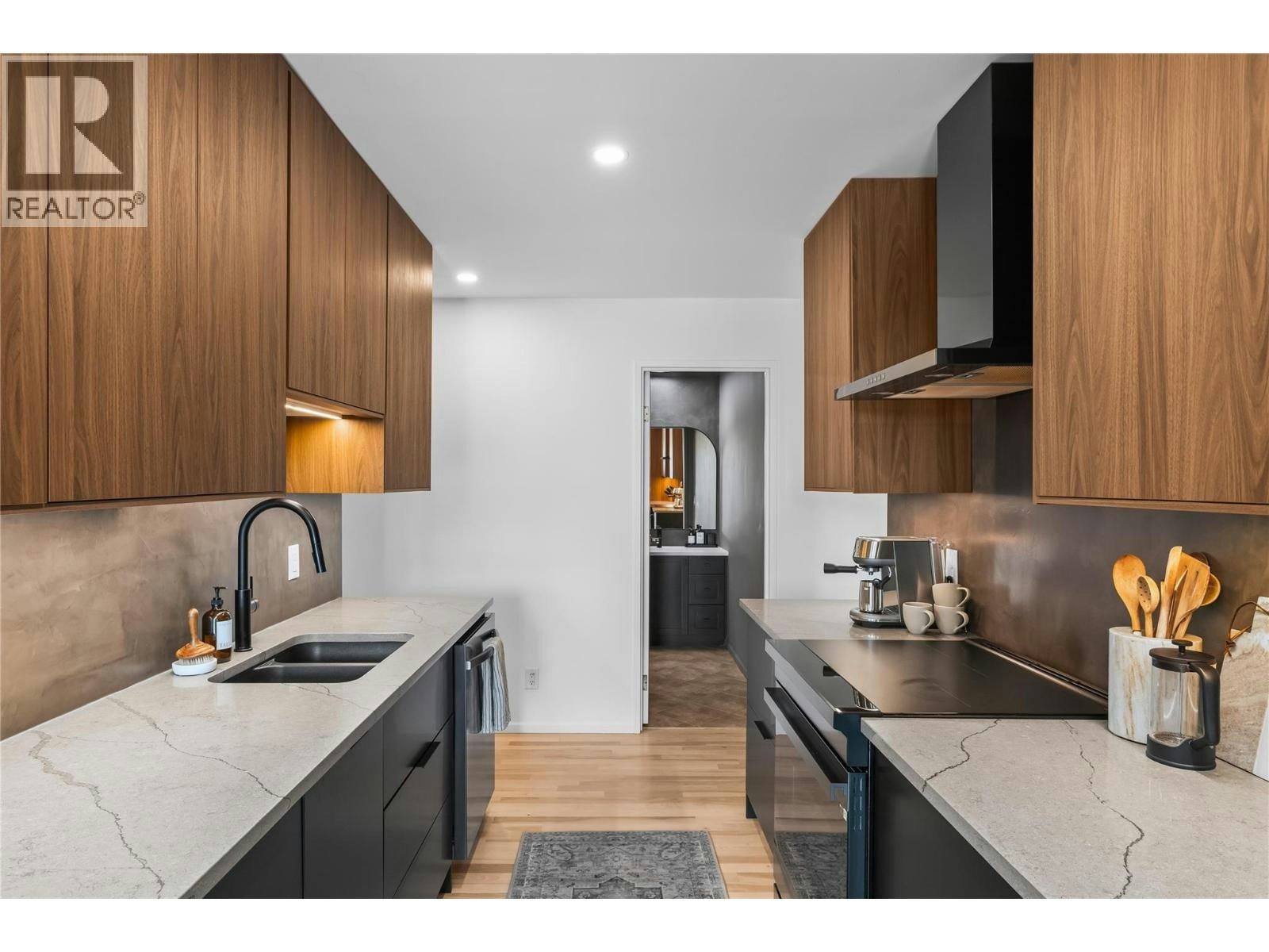 504-1915 Pacific Court, Kelowna, BC, V1Y 8B3 - 13