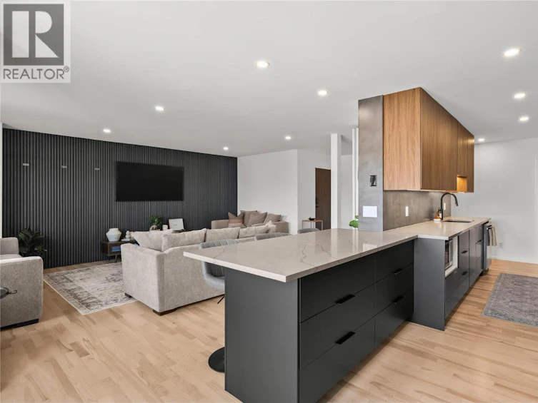 504-1915 Pacific Court, Kelowna, BC, V1Y 8B3 - 10