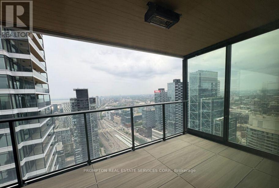 5111-1 Concord Cityplace Way, Toronto, ON, M5V 0X3 - 6