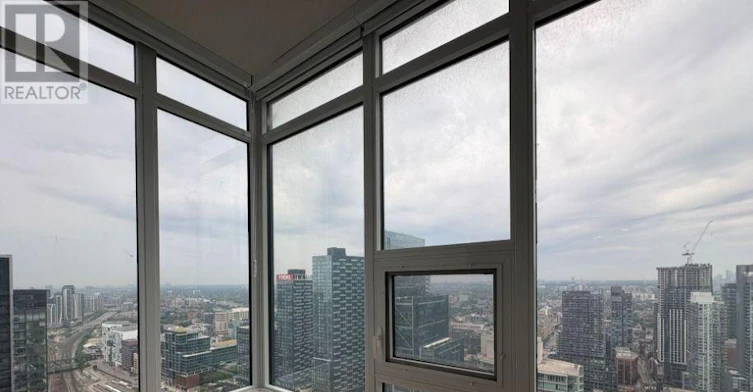 5111-1 Concord Cityplace Way, Toronto, ON, M5V 0X3 - 3