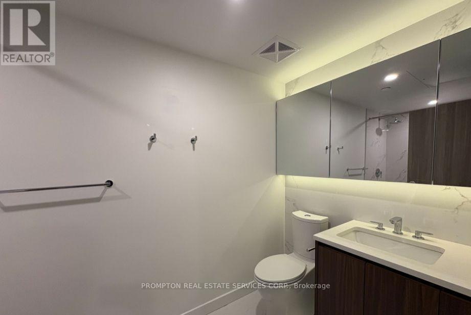 5111-1 Concord Cityplace Way, Toronto, ON, M5V 0X3 - 7