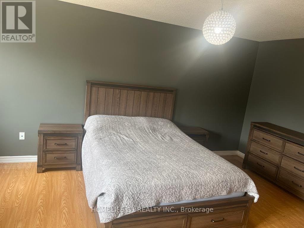 25 Hornett Way, Ajax, ON, L1Z 0K6 - 16