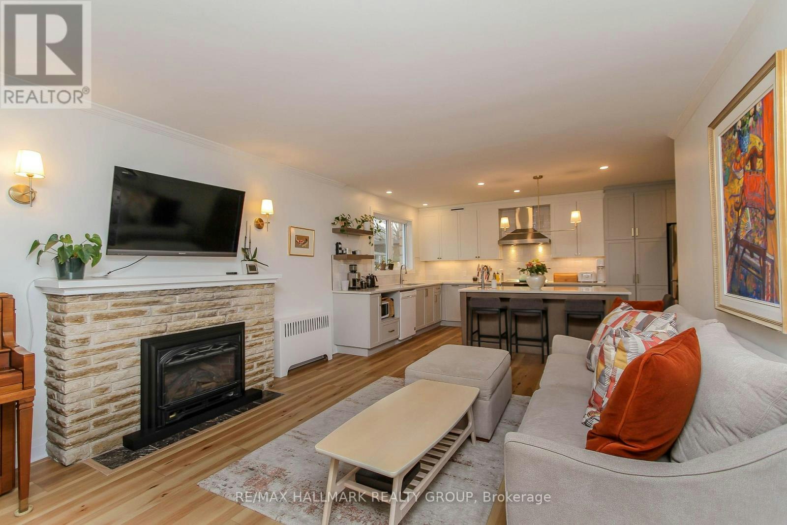 220 Cowley Avenue, Ottawa, ON, K1Y 0G9 - 4