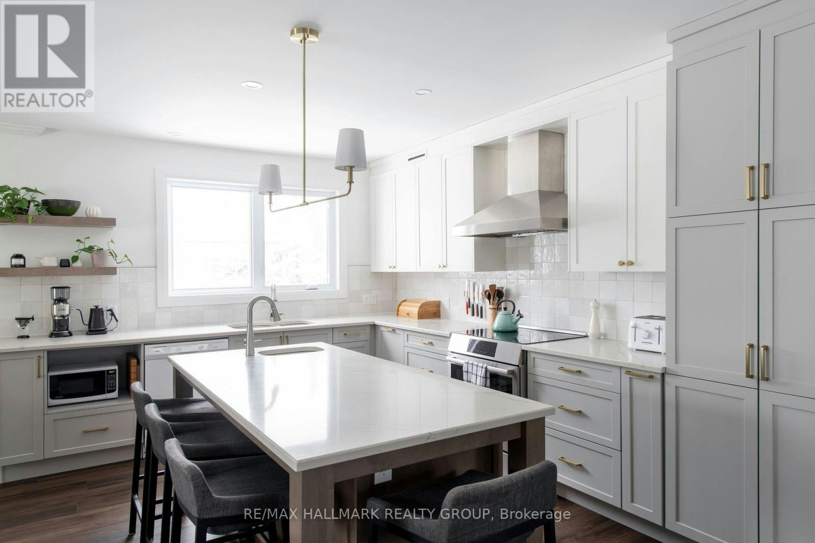 220 Cowley Avenue, Ottawa, ON, K1Y 0G9 - 9