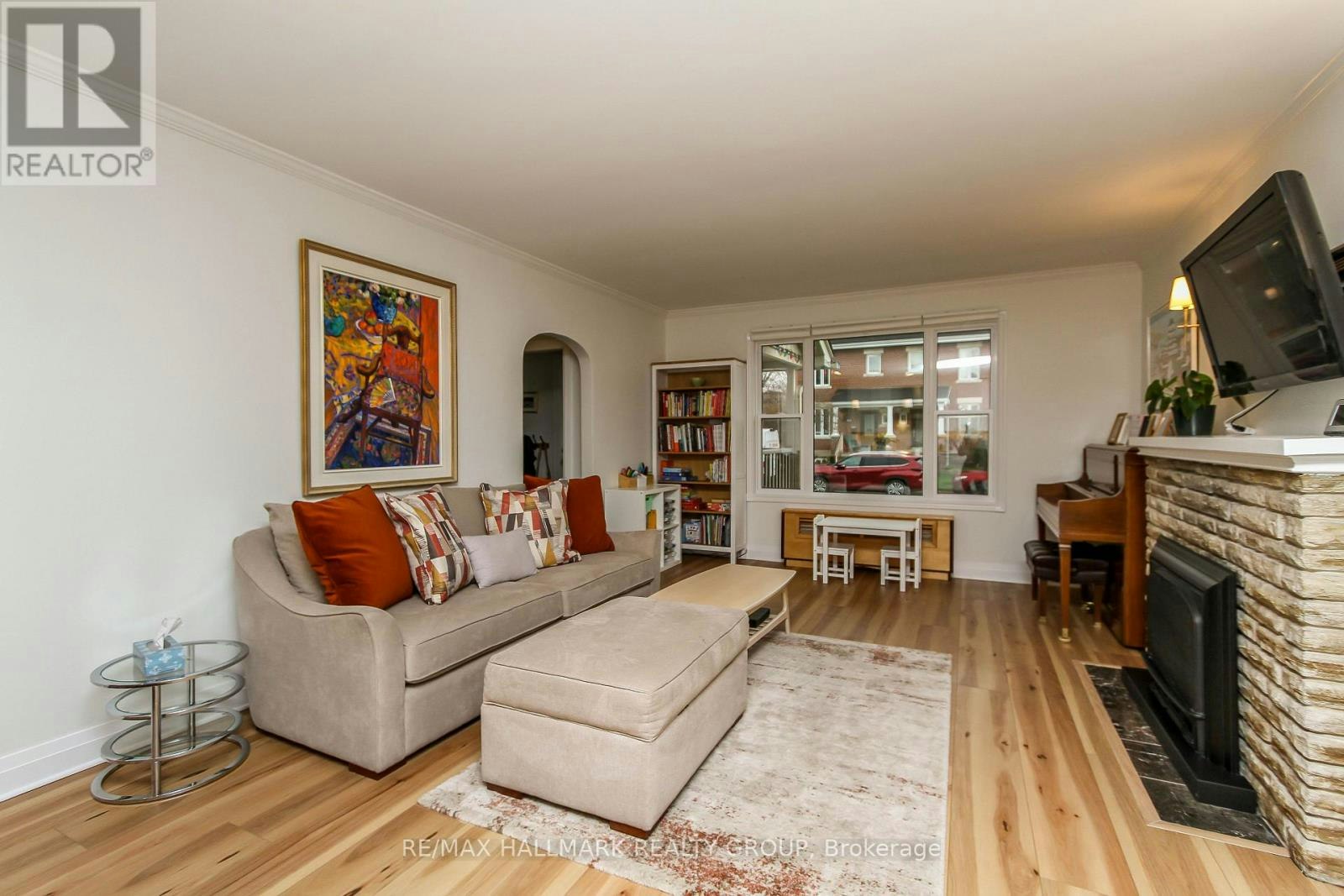 220 Cowley Avenue, Ottawa, ON, K1Y 0G9 - 5