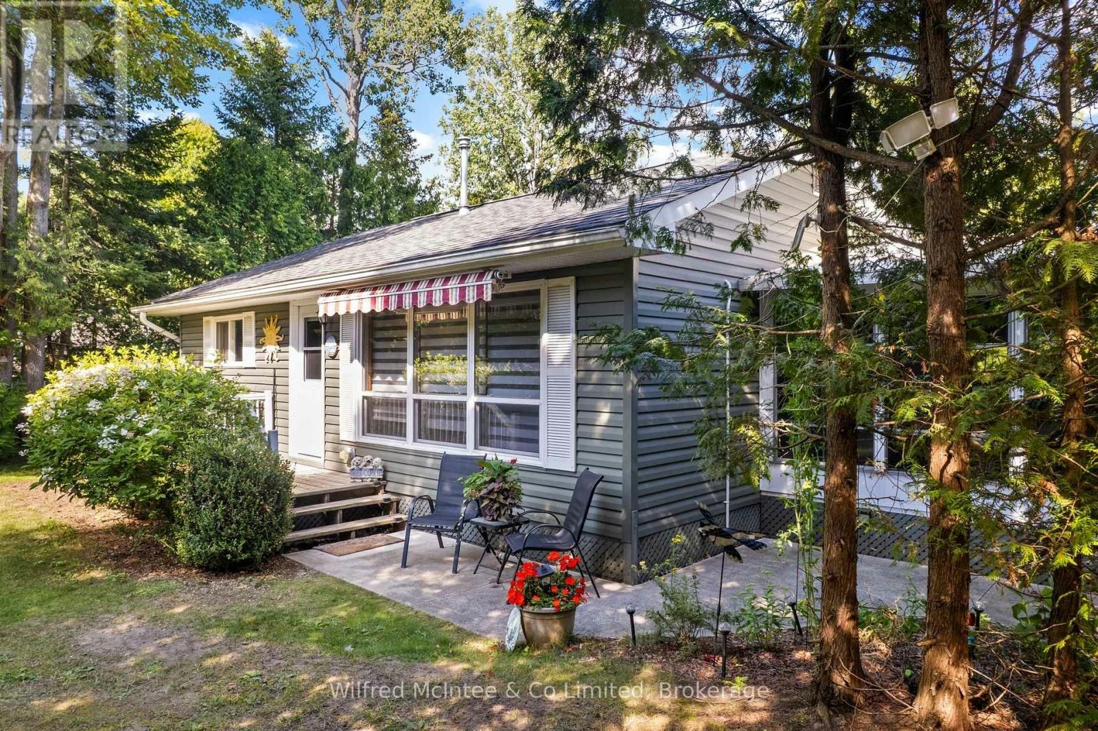 32 Mohawk Drive, Guelph, ON, N0H 2L0