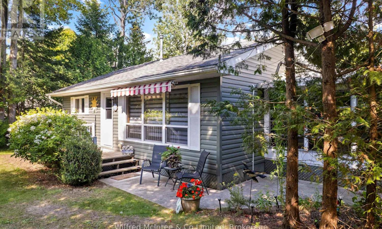 32 Mohawk Drive