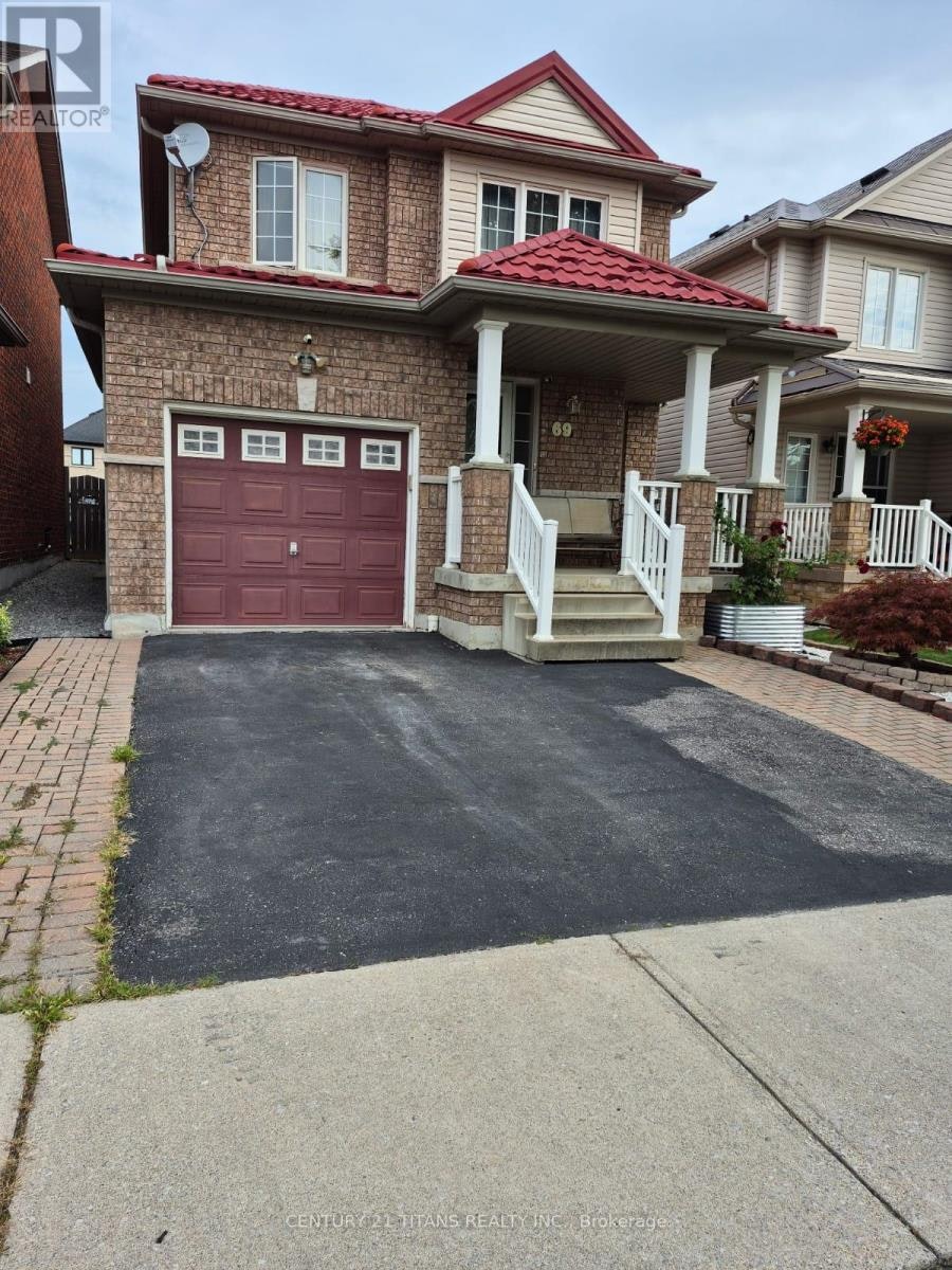 69 Rampart Crescent, Whitby, ON, L1P 1T7