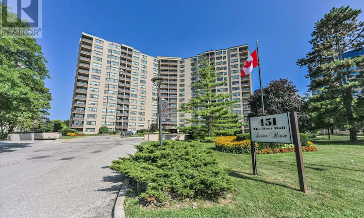 1518-451 The West Mall