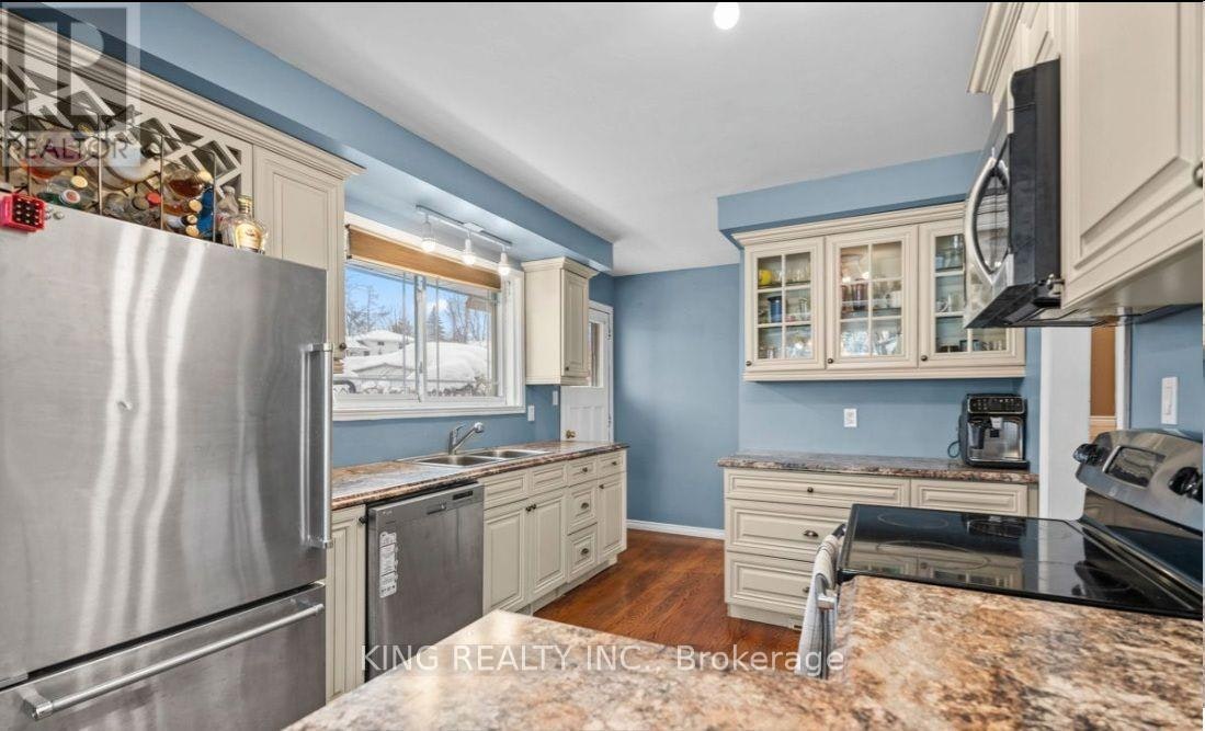MAIN-255 Woodward Avenue, Smith-Ennismore-Lakefield, ON, K9L 1K1 - 4