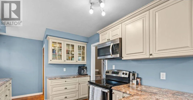 MAIN-255 Woodward Avenue, Smith-Ennismore-Lakefield, ON, K9L 1K1 - 3
