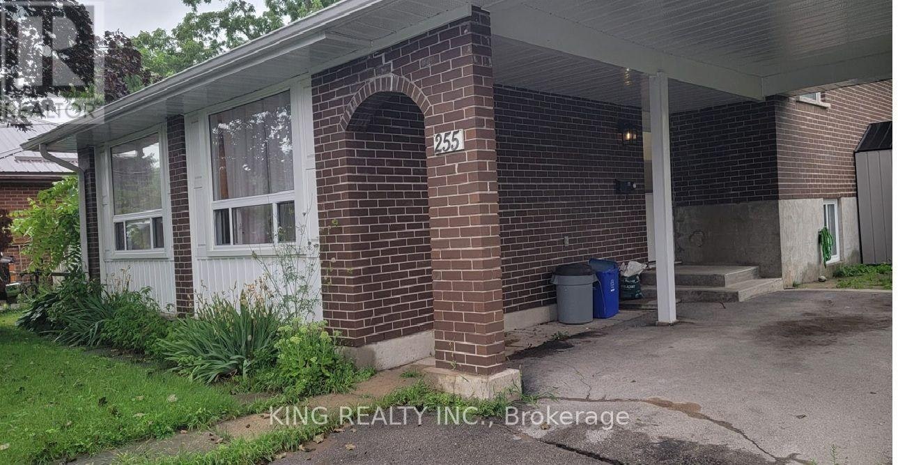 MAIN-255 Woodward Avenue, Smith-Ennismore-Lakefield, ON, K9L 1K1
