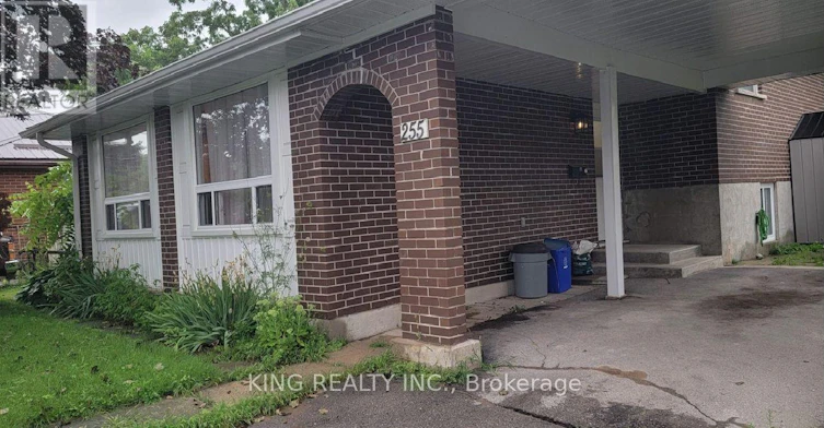 MAIN-255 Woodward Avenue, Smith-Ennismore-Lakefield, ON, K9L 1K1