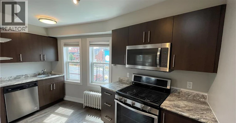 16-4 Ottawa Street N, Hamilton, ON, L8H 3Y7