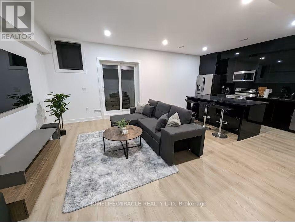 100 Macdonald Street, Toronto, ON, M8V 1Y4 - 10