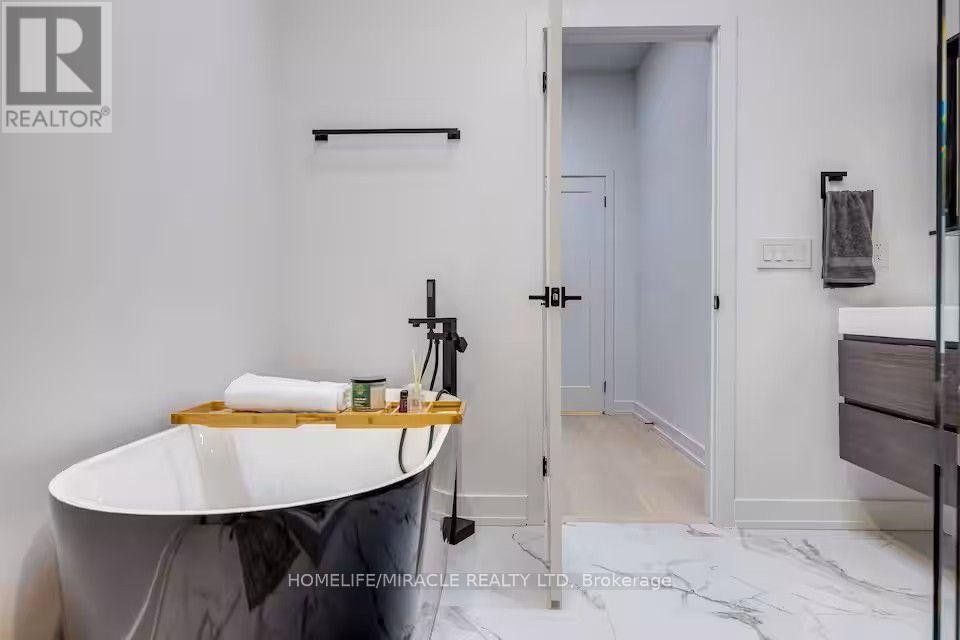 100 Macdonald Street, Toronto, ON, M8V 1Y4 - 28