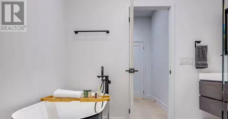100 Macdonald Street, Toronto, ON, M8V 1Y4 - 28